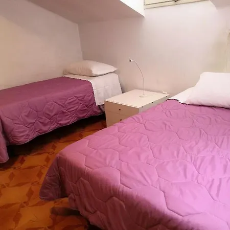 With 3 Bedrooms In With Wonderful Sea View Terrace And Wifi 40 M From The Beach Lägenhet Sanremo