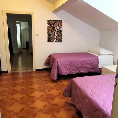 With 3 Bedrooms In With Wonderful Sea View Terrace And Wifi 40 M From The Beach Sanremo